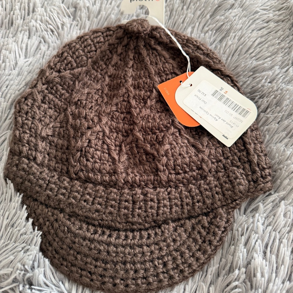 Pistil women’s brown knit beanie hat NWT